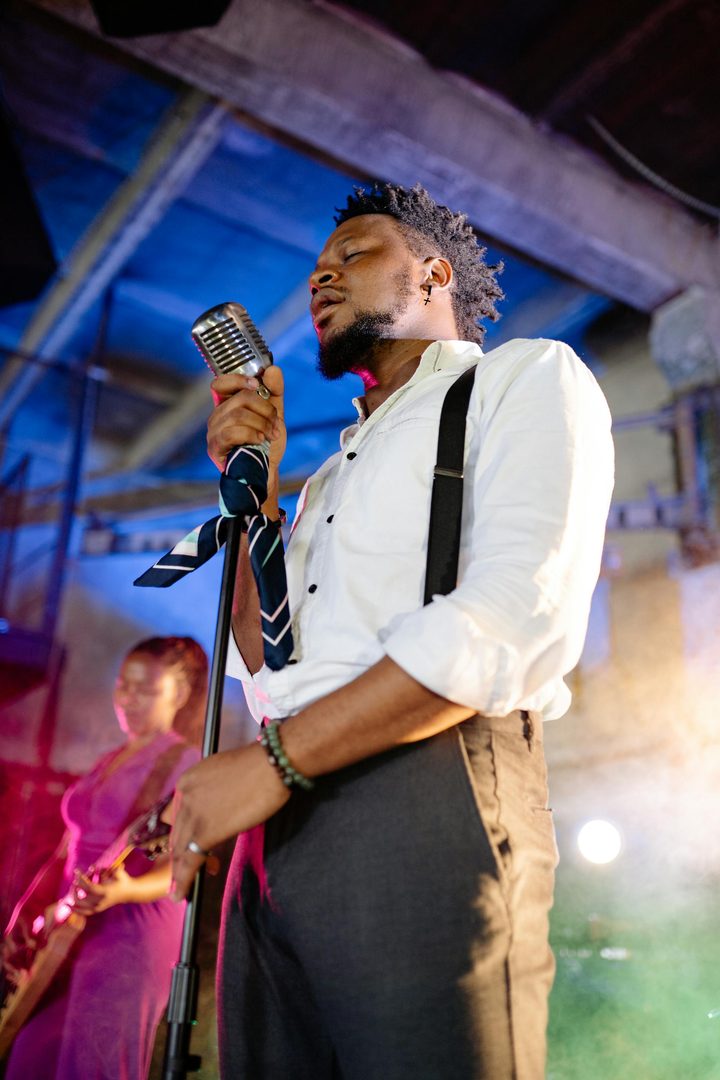 Sänger und Band